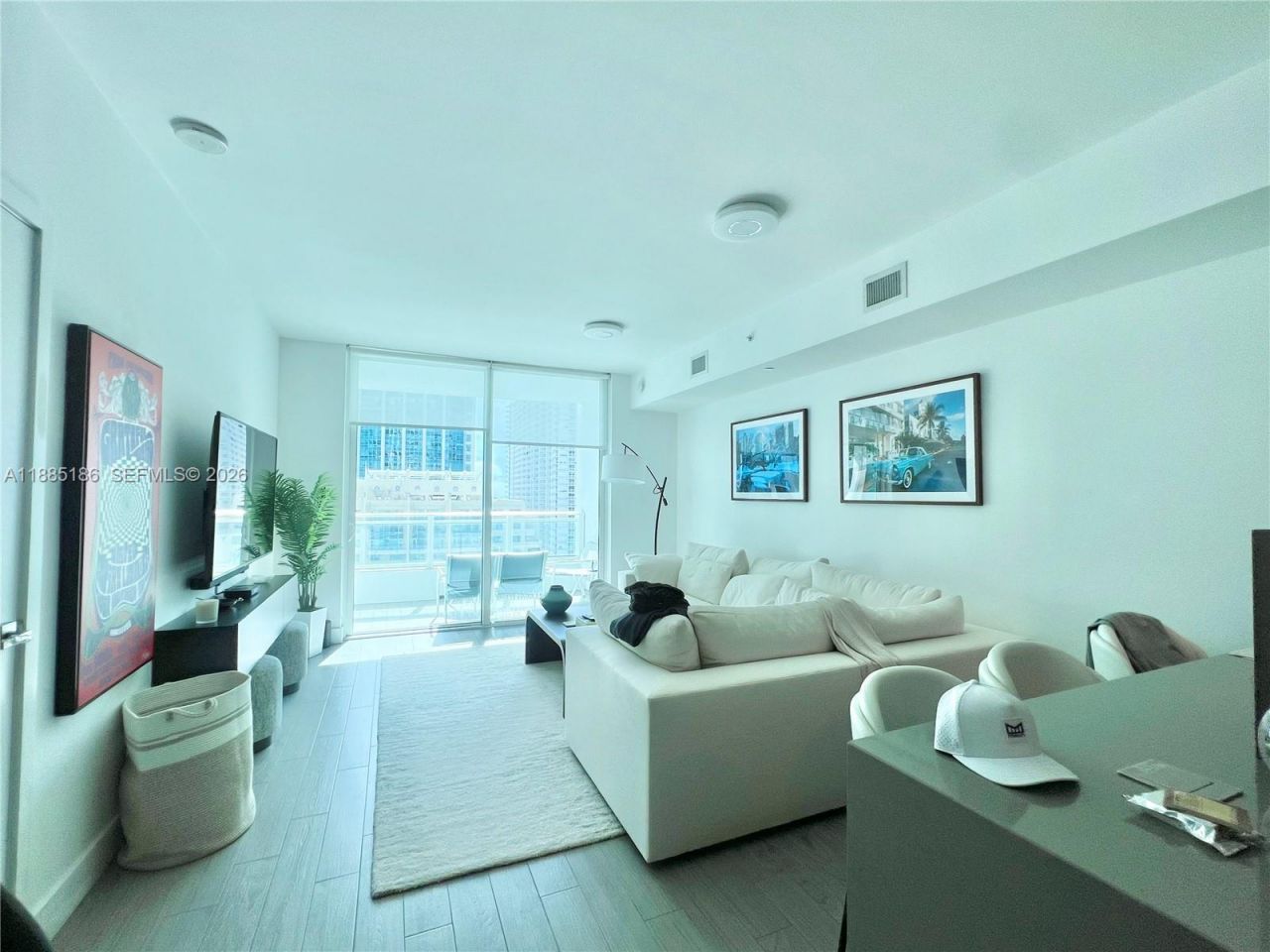 1080 Brickell Ave, Unit 2206, Miami, FL 33131 Photo