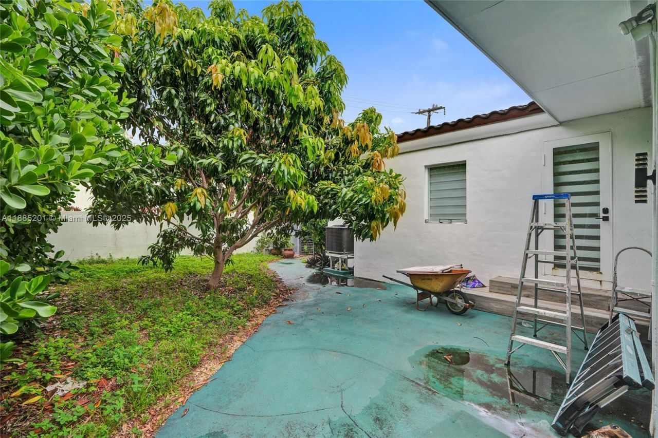 3784 Sheridan Ave, Miami Beach, FL 33140 Photo