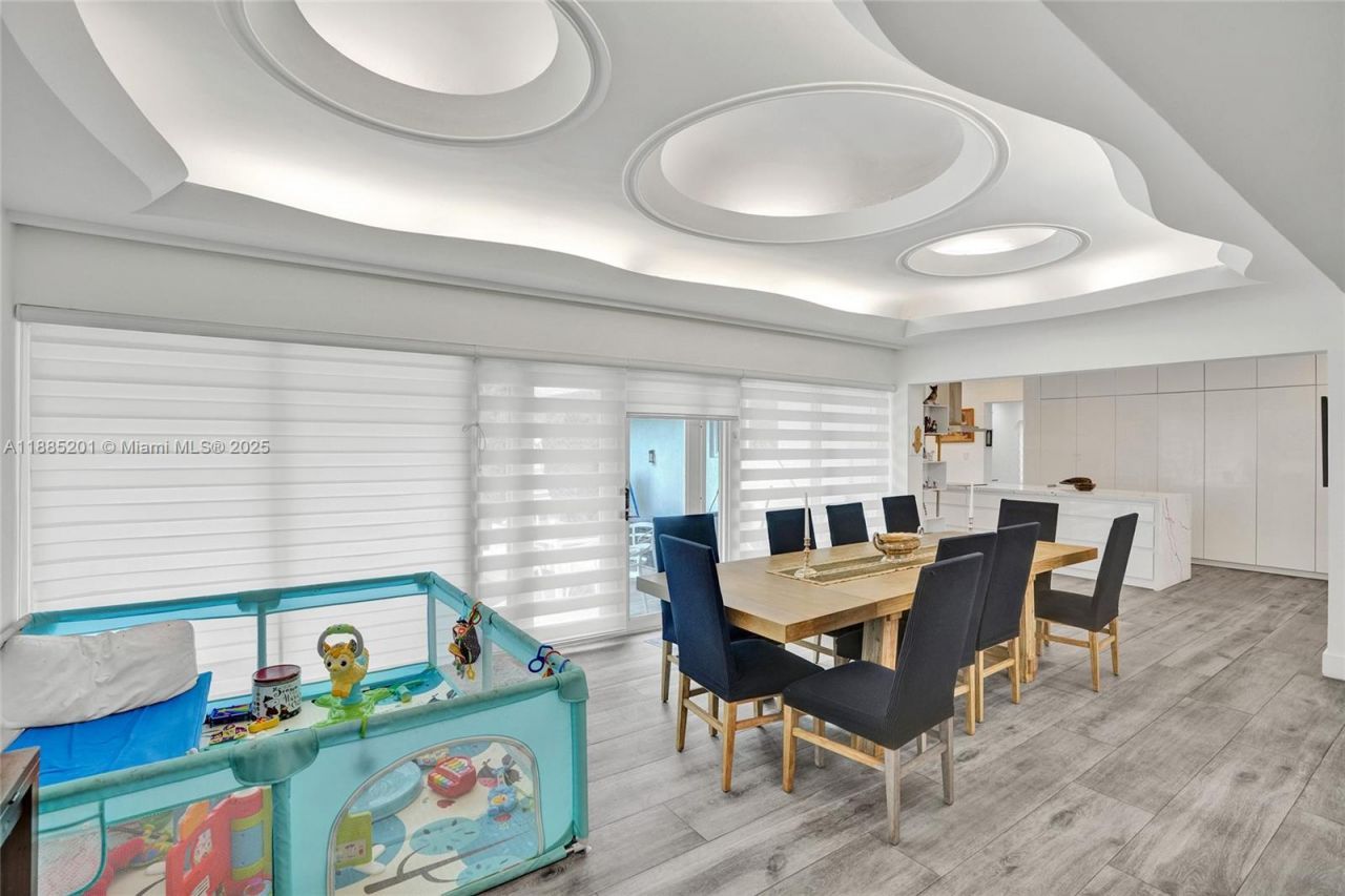 3784 Sheridan Ave, Miami Beach, FL 33140 Photo