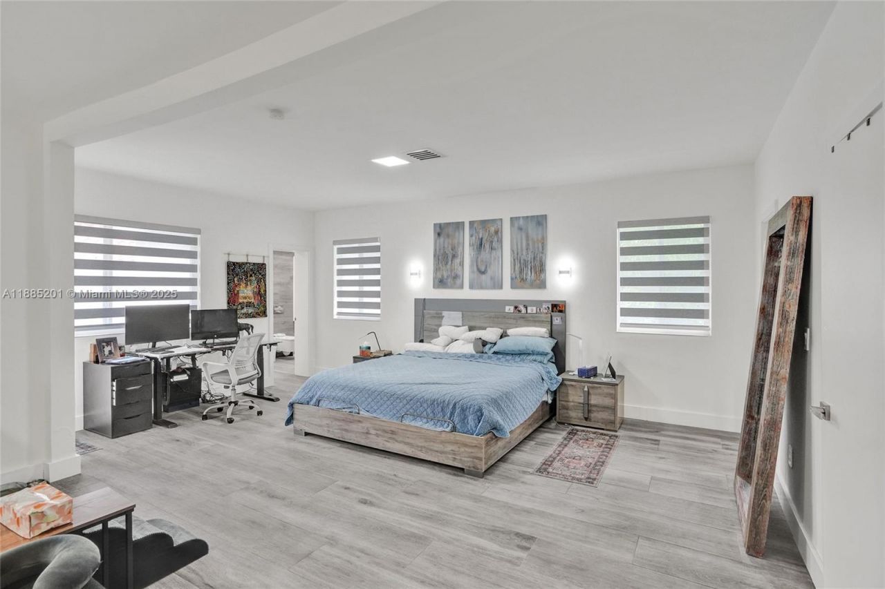 3784 Sheridan Ave, Miami Beach, FL 33140 Photo