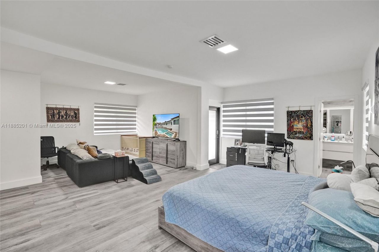 3784 Sheridan Ave, Miami Beach, FL 33140 Photo
