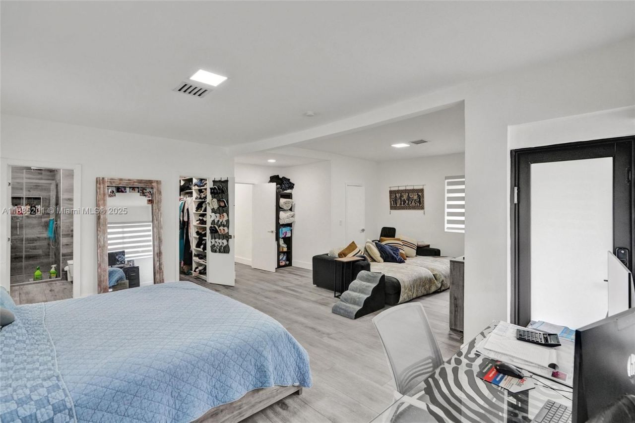 3784 Sheridan Ave, Miami Beach, FL 33140 Photo