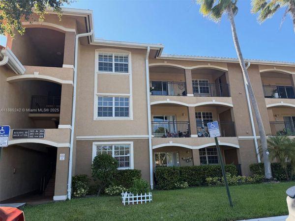 200 SW 117th Ter, Unit 10103, Pembroke Pines, FL 33025