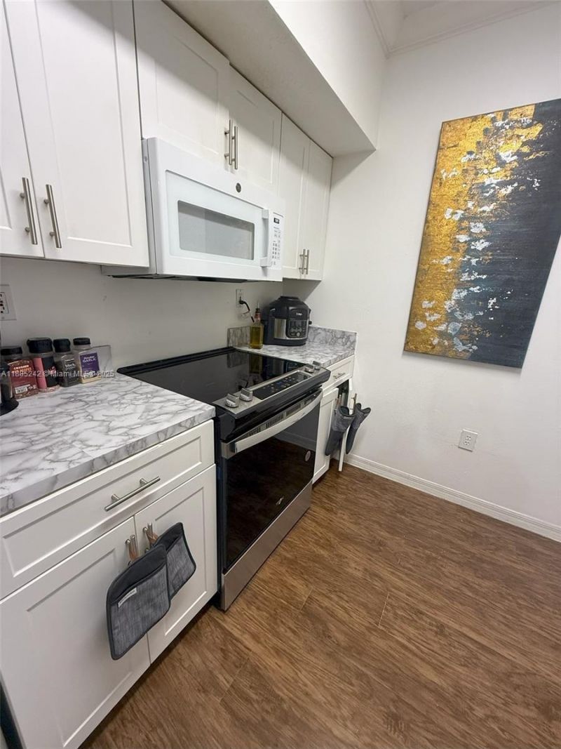 200 SW 117th Ter, Unit 10103, Pembroke Pines, FL 33025 Photo