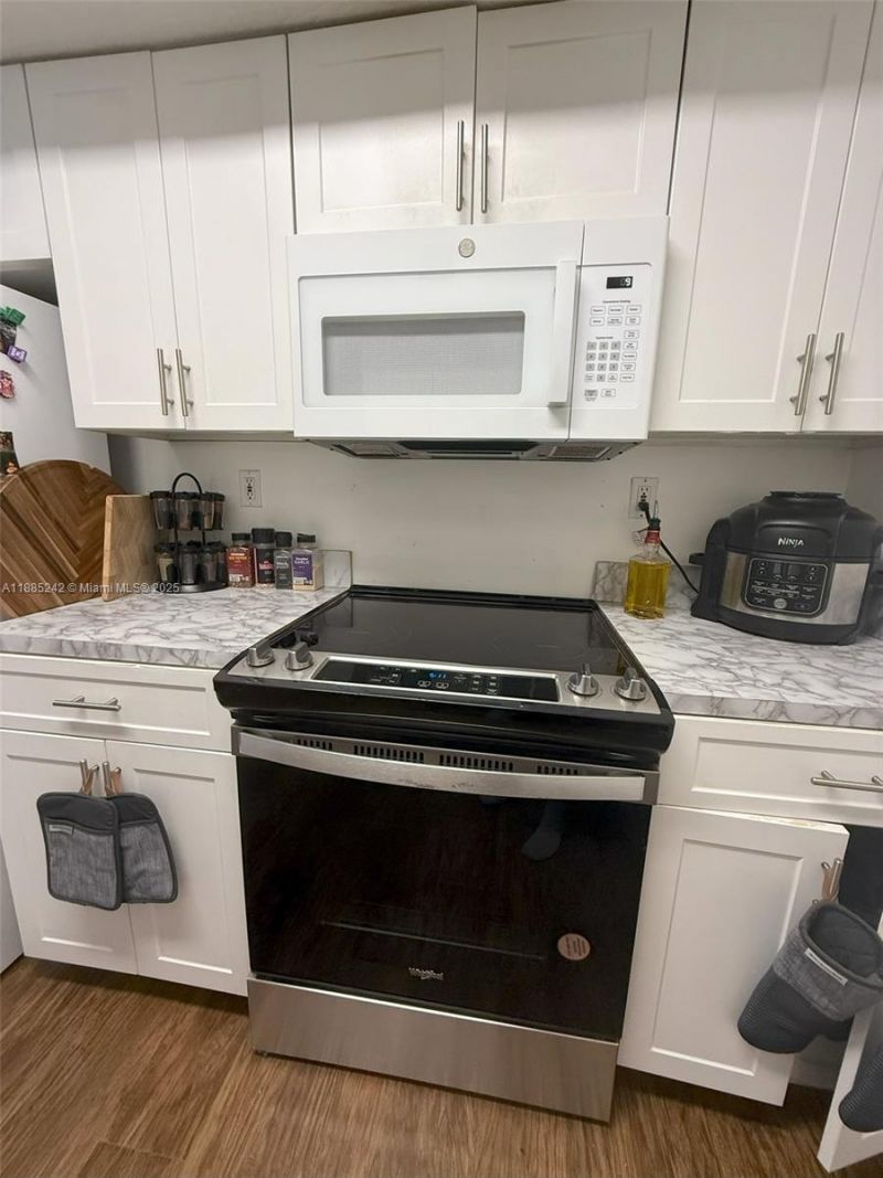 200 SW 117th Ter, Unit 10103, Pembroke Pines, FL 33025 Photo