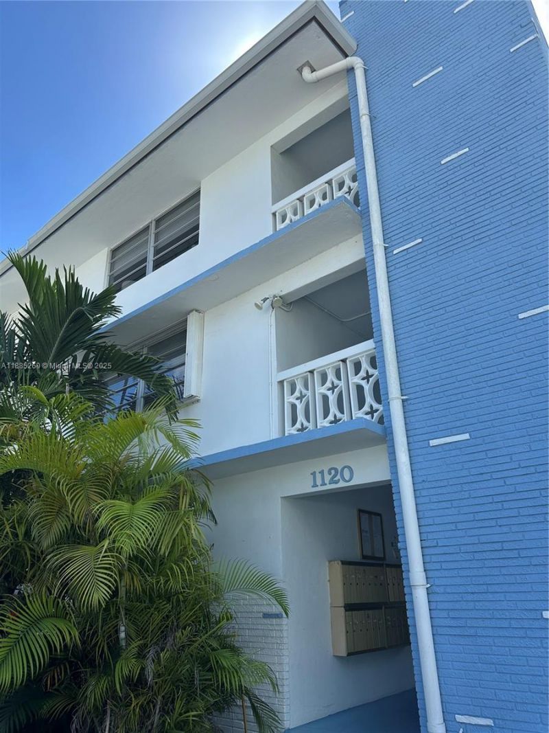 1120 102nd St, Unit 15, Bay Harbor Islands, FL 33154 Photo