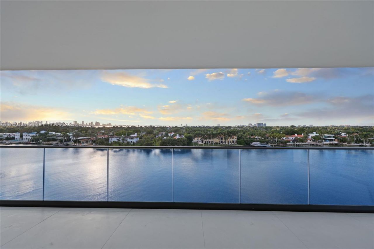 5500 Collins Ave, Unit 802, Miami Beach, FL 33140 Photo