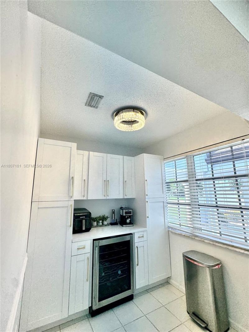 15421 SW 158th St, Miami, FL 33187 Photo