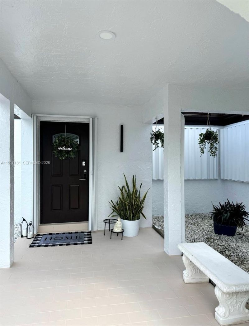 15421 SW 158th St, Miami, FL 33187 Photo