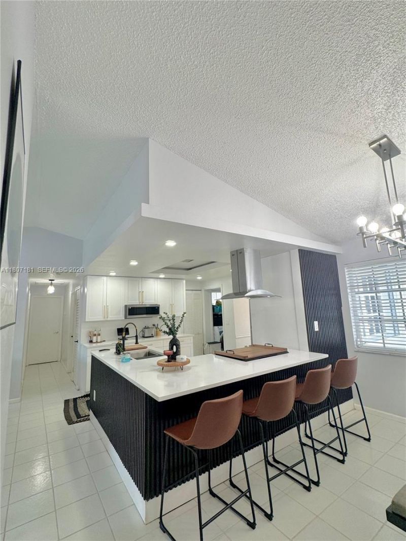 15421 SW 158th St, Miami, FL 33187 Photo