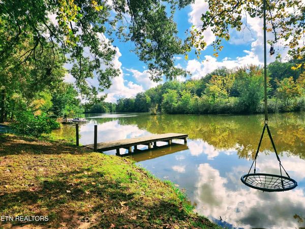 104 Azalea Circle, Harriman, TN 37748