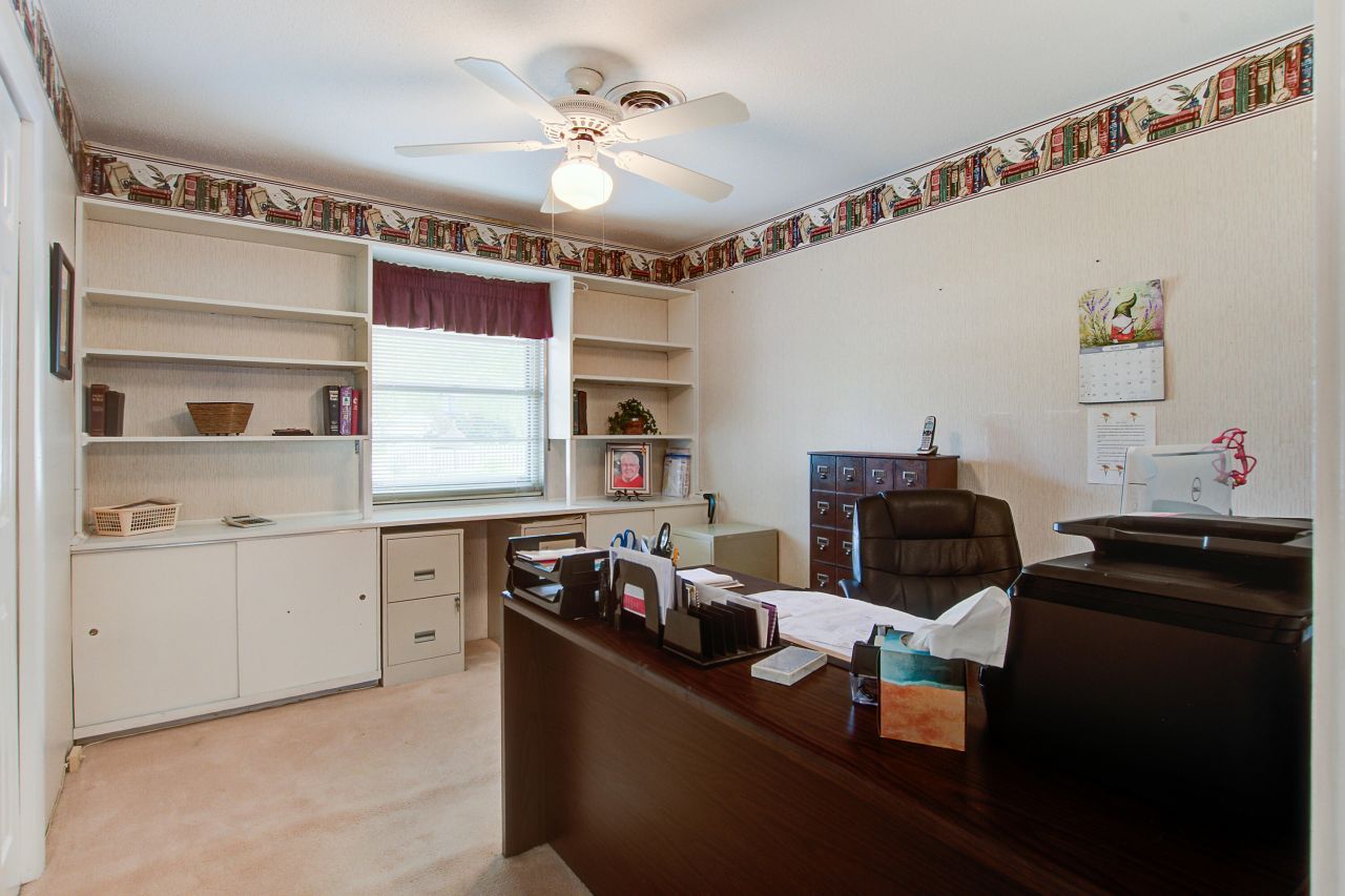 344 Lantana Drive Photo 11