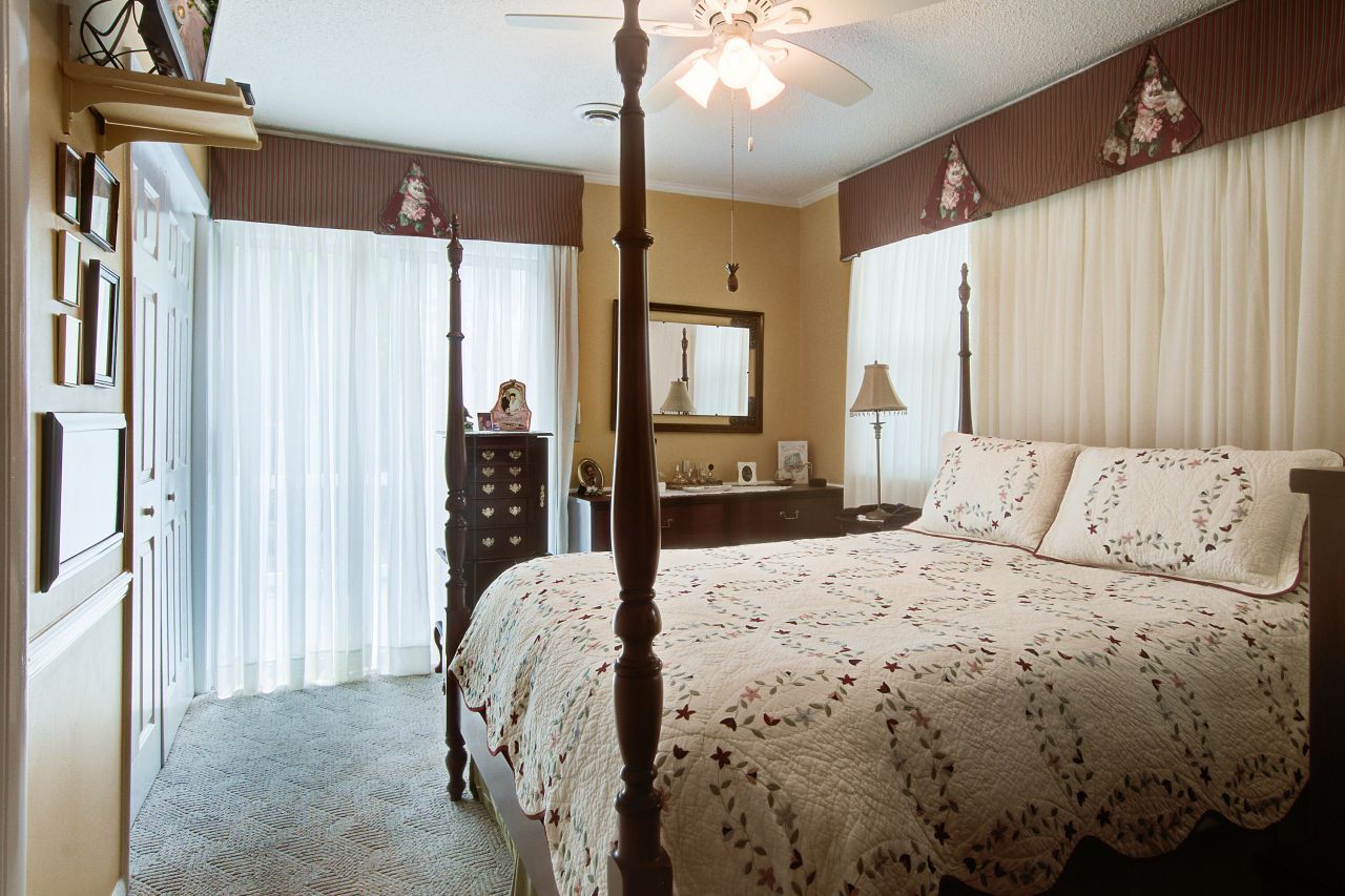 344 Lantana Drive Photo 15