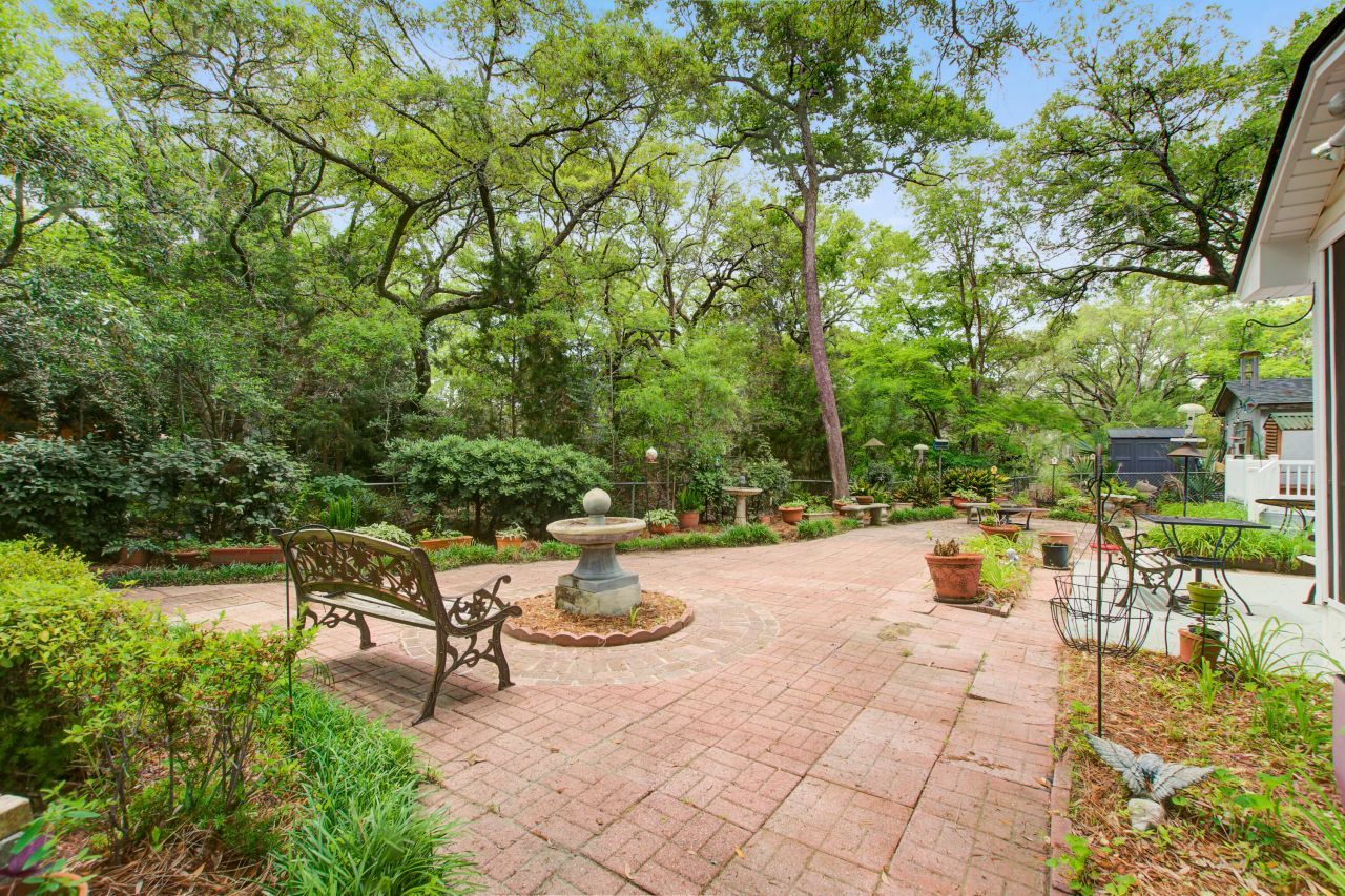 344 Lantana Drive Photo 19