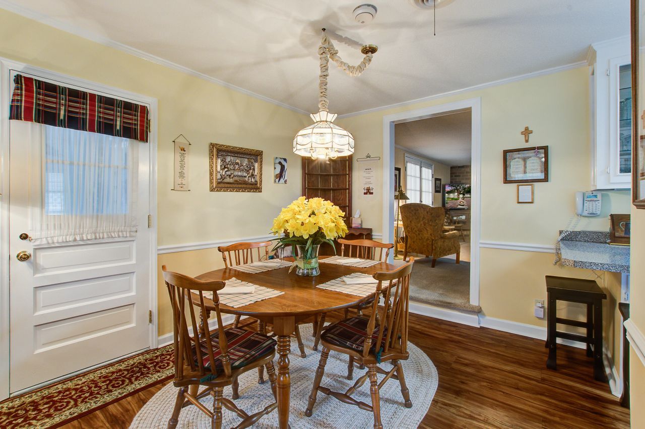 344 Lantana Drive Photo 5