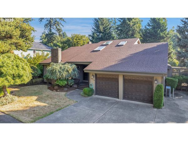 8710 SE 57th AVE, Portland, OR 97206