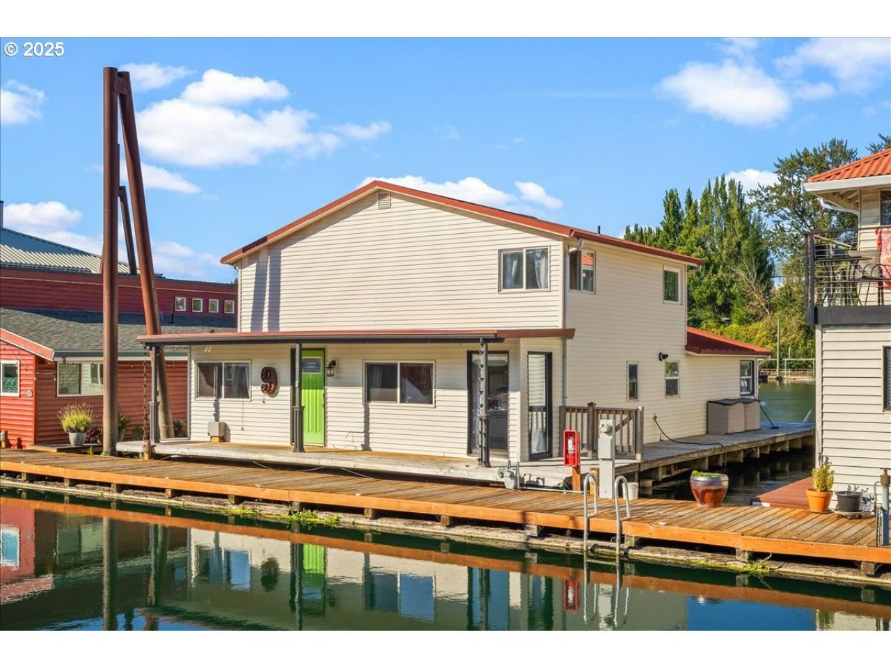 205 N Bridgeton Rd, Unit 09W, Portland, OR 97217 Main Photo