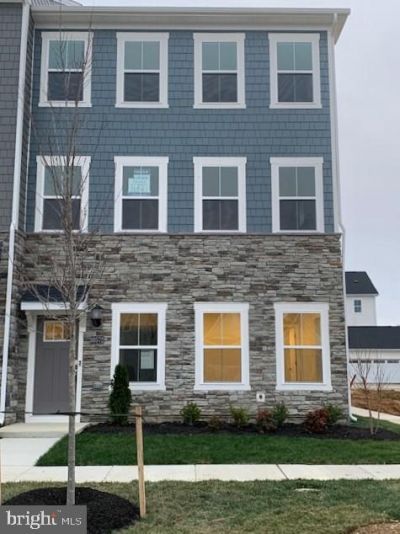 10572 Roundstone Lane, White Plains, MD 20695 Main Photo