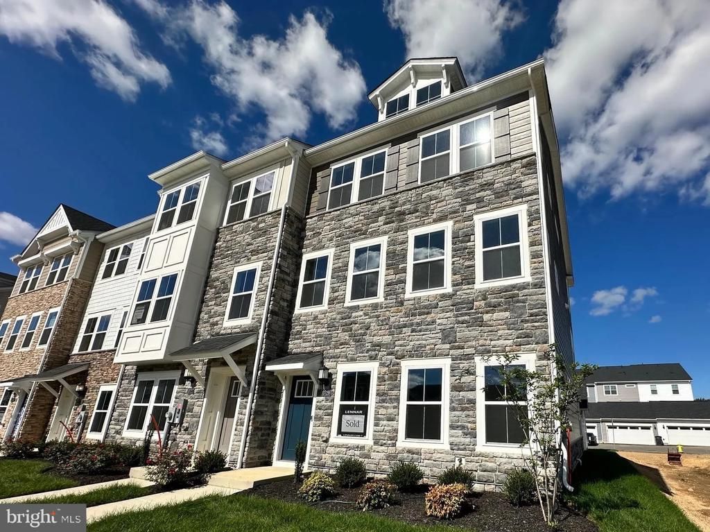 10683 Millport Street, White Plains, MD 20695 Main Photo