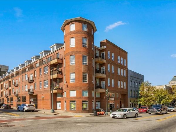 360 Elm Street, Unit 204, Greensboro, NC 27401
