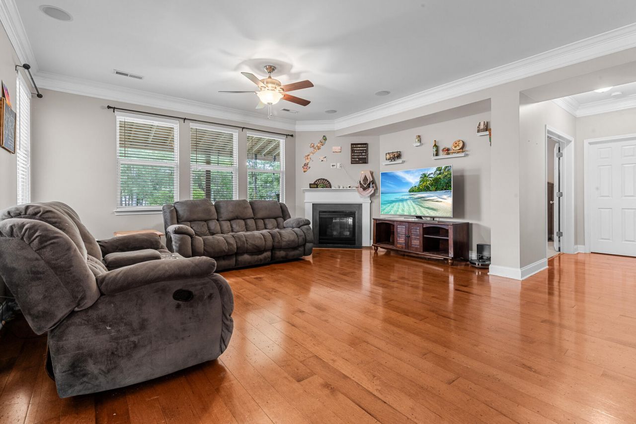 218 Austin Creek Court Photo 10