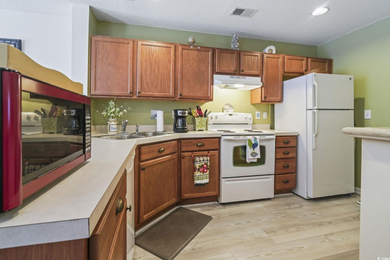 456 Red Rose Blvd. Photo 13