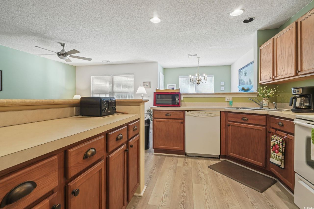 456 Red Rose Blvd. Photo 16