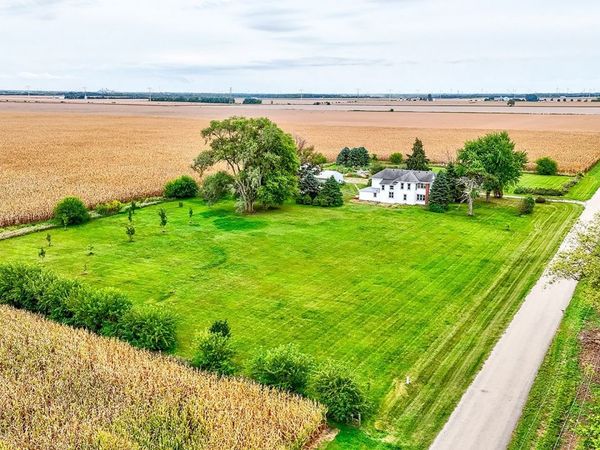 830 S Buffalo Road, Verona, IL 60479