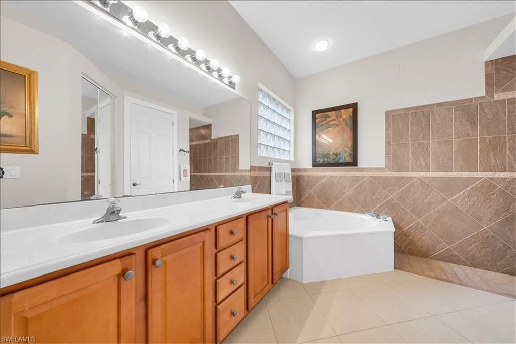 28466 Hidden Lake Dr, Bonita Springs, FL 34134 Photo