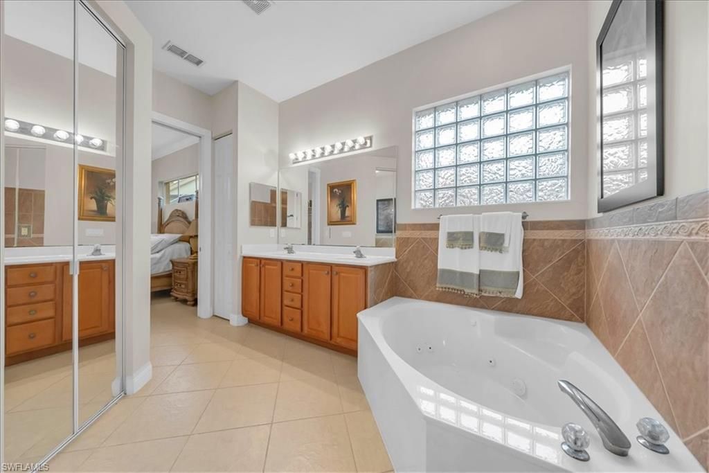 28466 Hidden Lake Dr, Bonita Springs, FL 34134 Photo