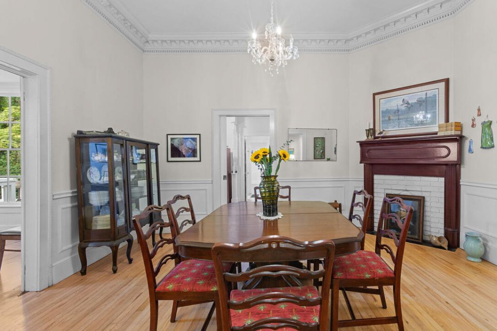 487 Hampton Street Photo 18