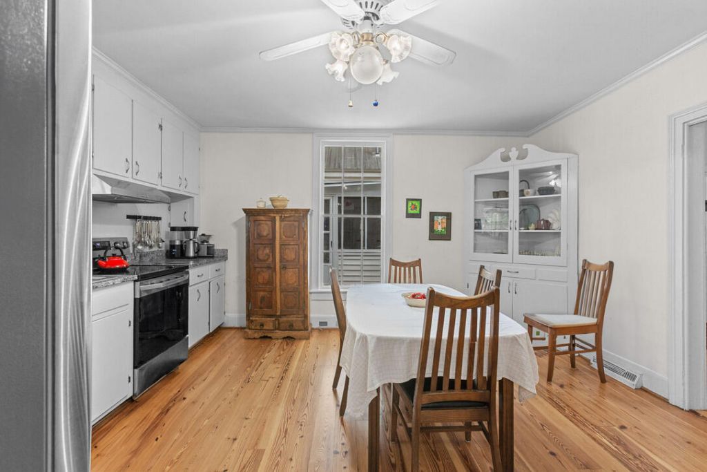 487 Hampton Street Photo 26