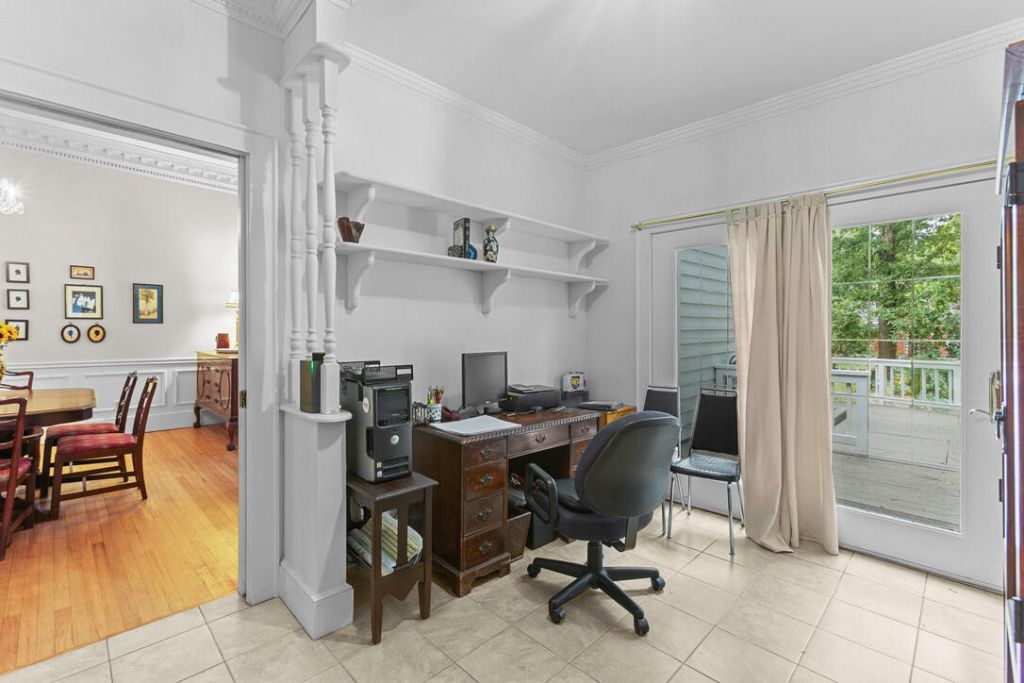 487 Hampton Street Photo 28