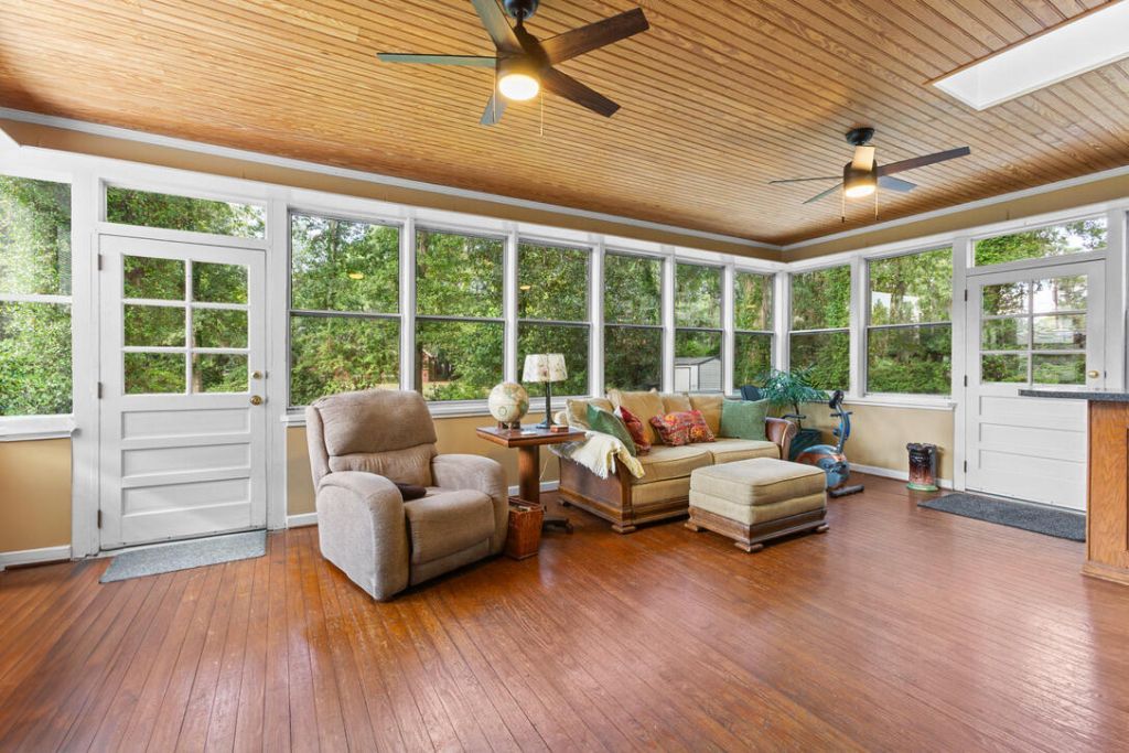 487 Hampton Street Photo 36