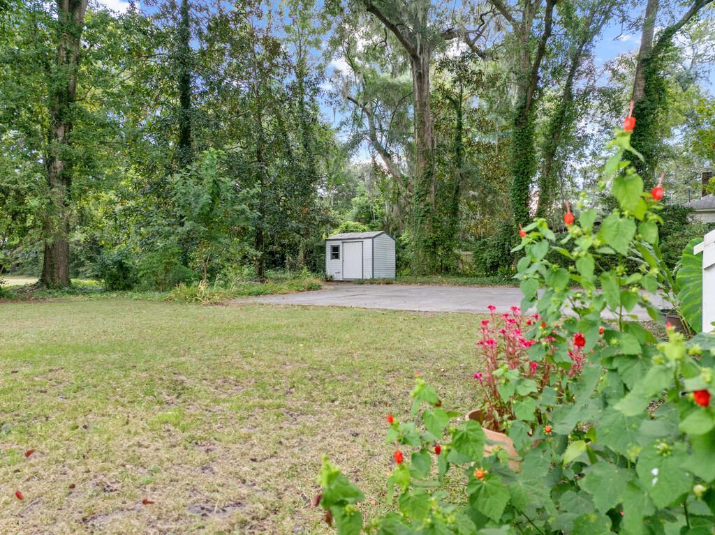 487 Hampton Street Photo 40