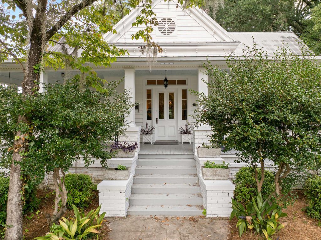 487 Hampton Street Photo 5