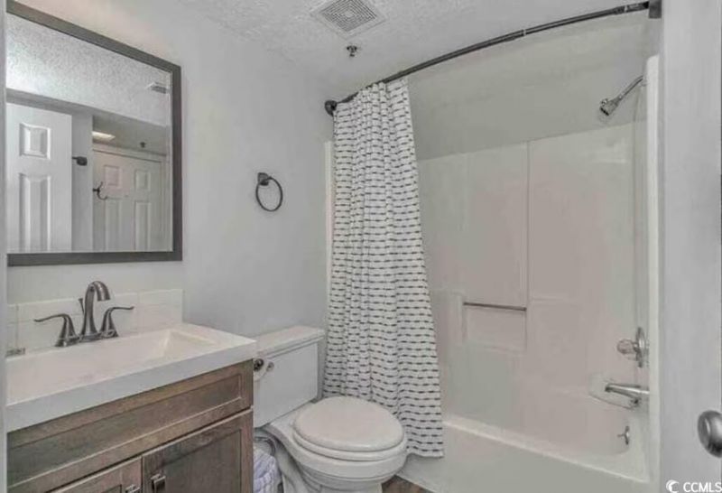 215 Atlantic Ave. Photo 14