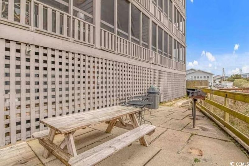 215 Atlantic Ave. Photo 20