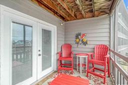 215 Atlantic Ave. photo 4