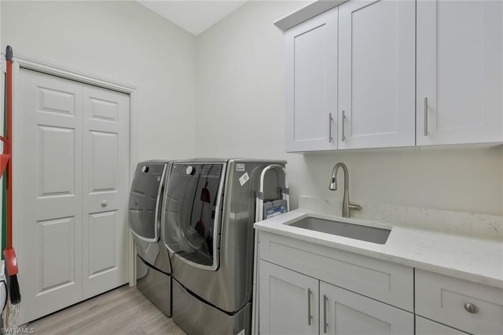 831 Sailaway Ln, Unit 203, Naples, FL 34108 Photo