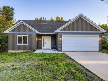 2557 County Rd I, Mounds View, MN 55112