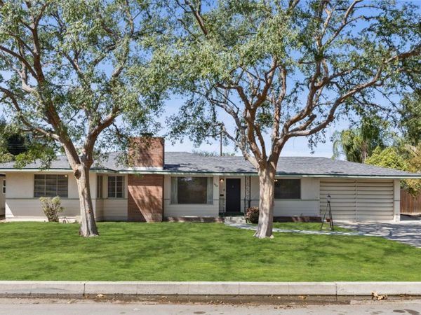 2469 Pine Street, Bakersfield, CA 93301