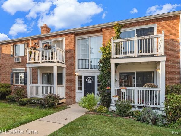 2420 Parmenter Boulevard, Royal Oak, MI 48073