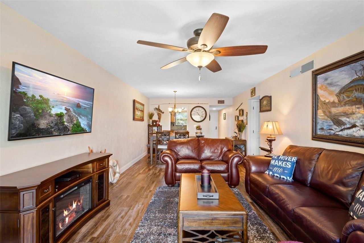 1640 Juno Trail, Unit 202D, Astor, FL 32102 Photo