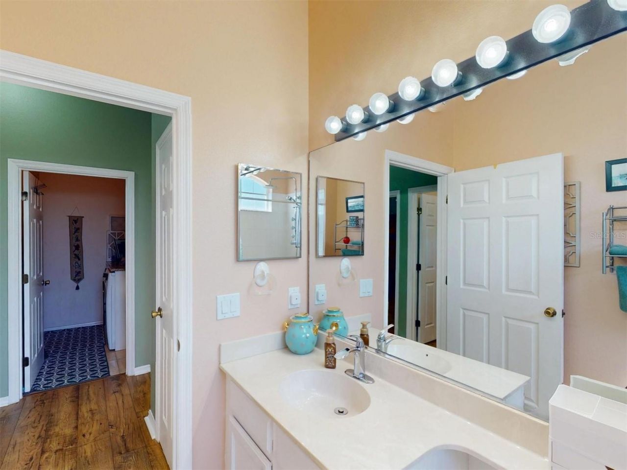 3611 2nd Drive Ne, Bradenton, FL 34208 Photo