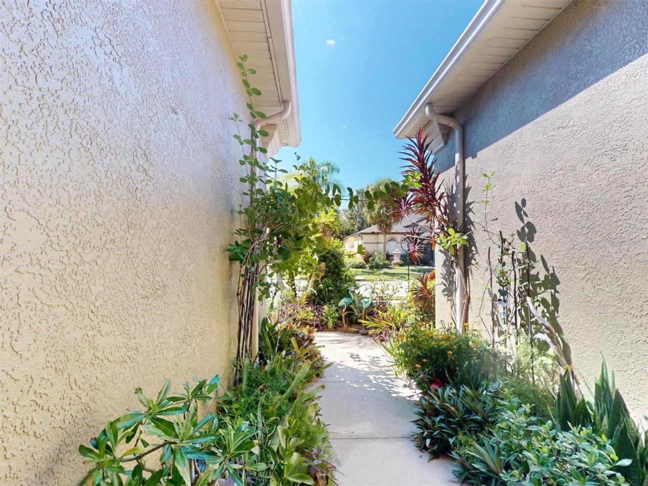 3611 2nd Drive Ne, Bradenton, FL 34208 Photo