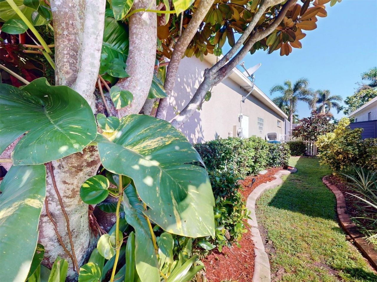 3611 2nd Drive Ne, Bradenton, FL 34208 Photo