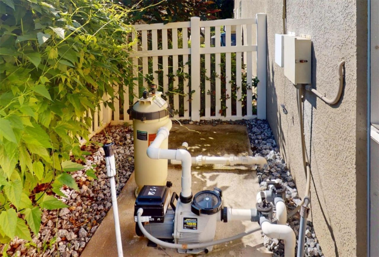 3611 2nd Drive Ne, Bradenton, FL 34208 Photo