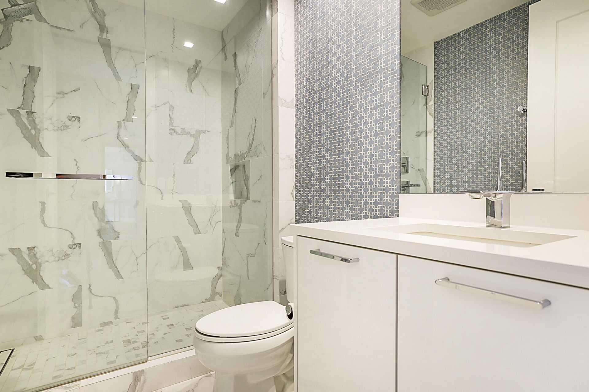 3730 N Ocean Drive, Unit 15c, Singer Island, FL 33404 Photo