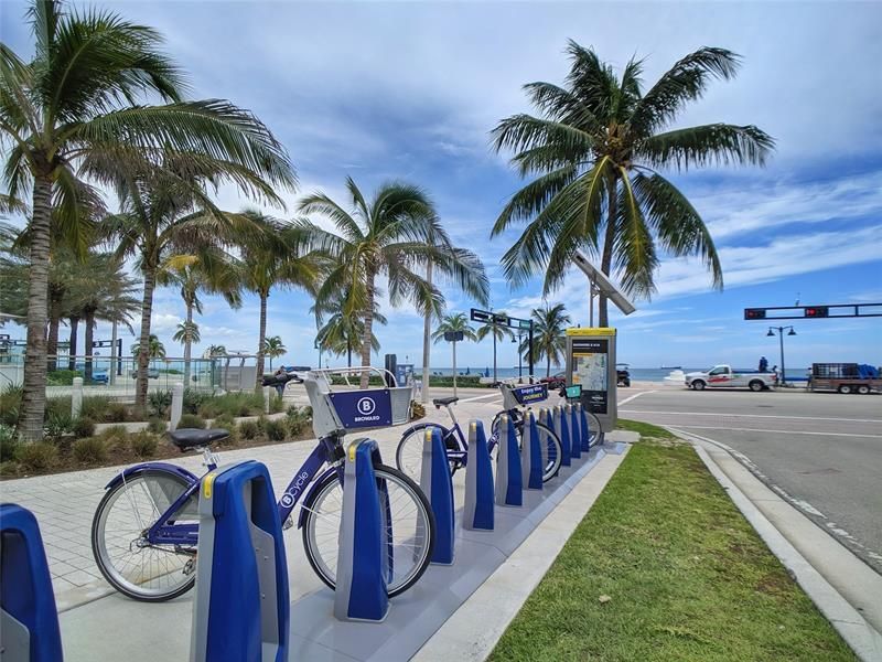 341 N Birch Road, Unit 316, Fort Lauderdale, FL 33304 Photo